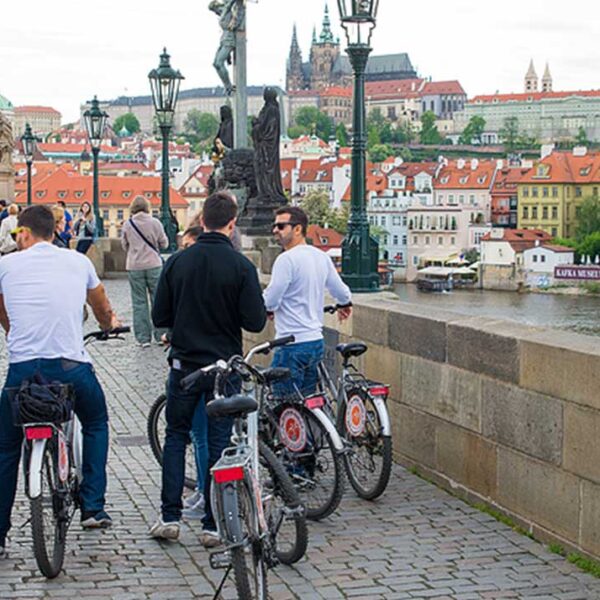 Mit dem Fahrrad durch Prag – die besten Strecken für Stadt und…
