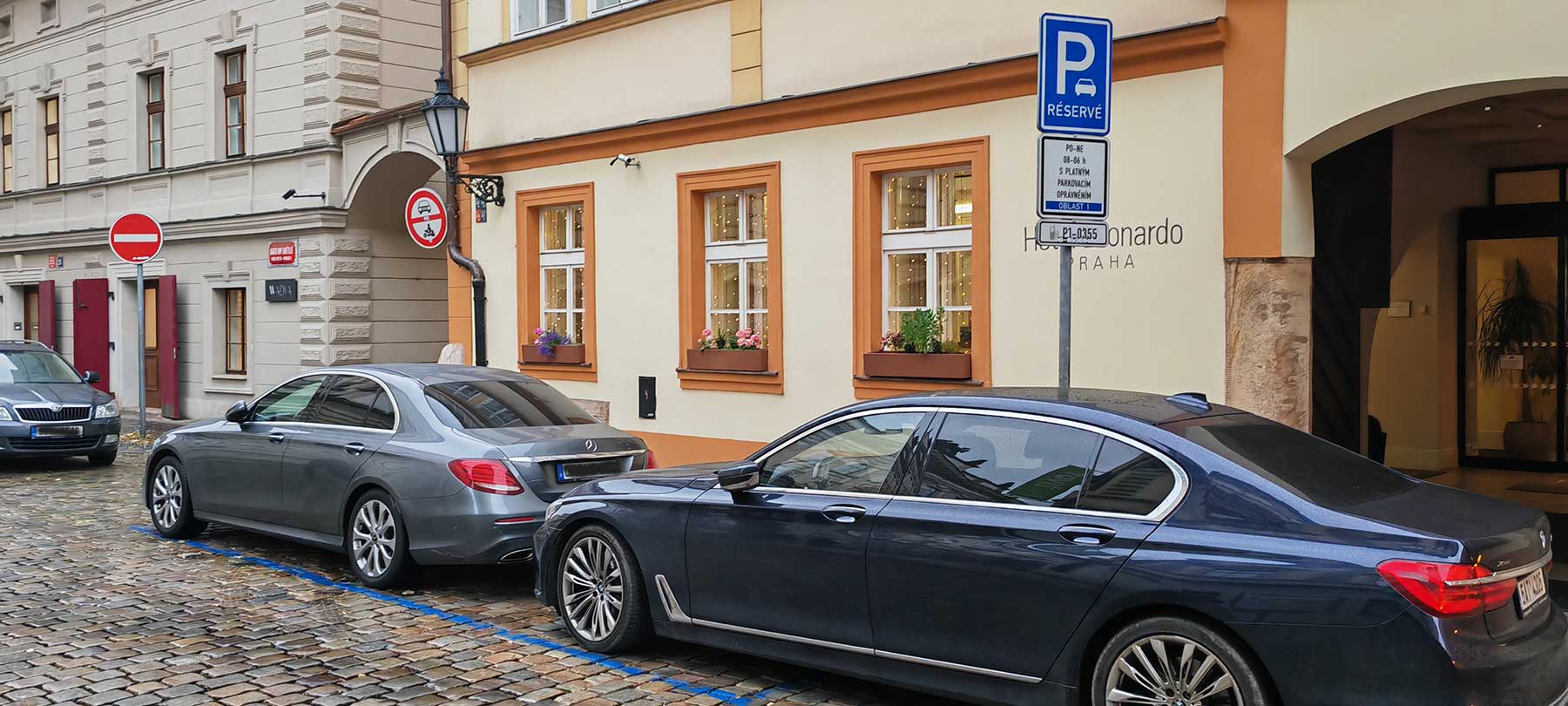 Parken in Prag für Touristen: Das bedeuten die blauen…